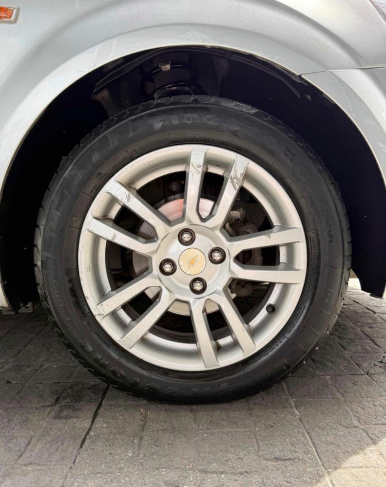 Chevrolet Sonic LTz — foto 11